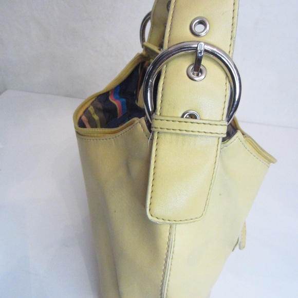 Nine West Small Yellow Hand Bag Buckle Strap Zipper Closure Silver Hardware - Picture 4 of 13